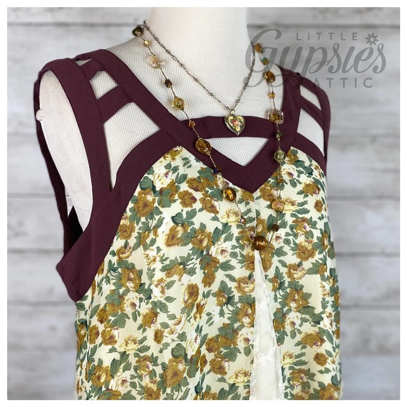 Ryu 70s Cage Flowers and Lace Midi Dress - Picture 8 of 12